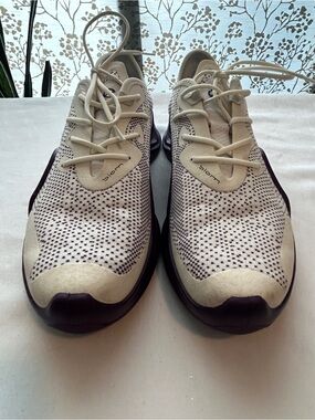 Great condition! ECCO Biom Infinite Purple White Sneakers - Women's Size EU 40